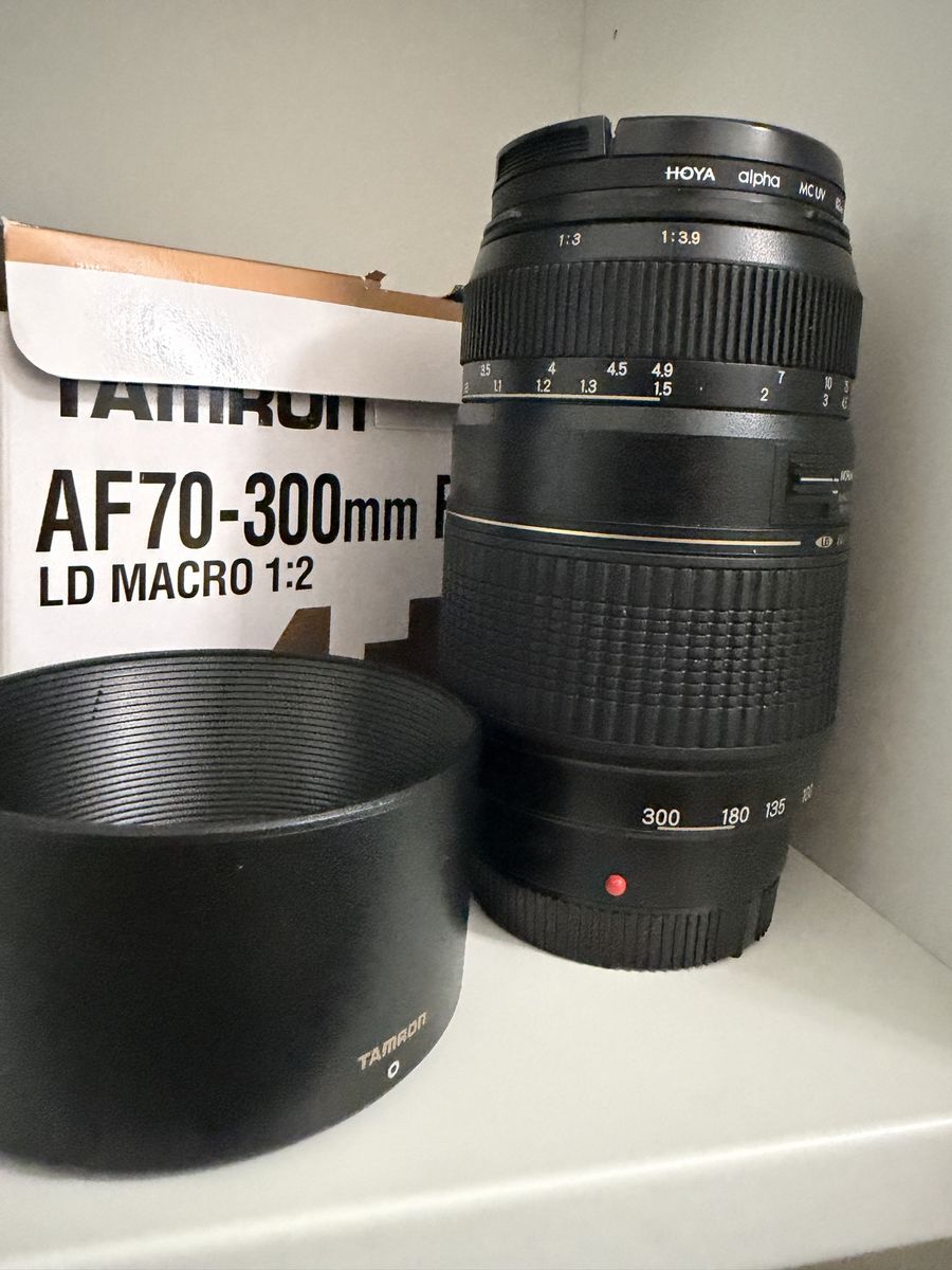 Tamron AF 70-300mm f/4-5.6 Di LD Macro 1:2 Camera Lens with Original Box & Hood