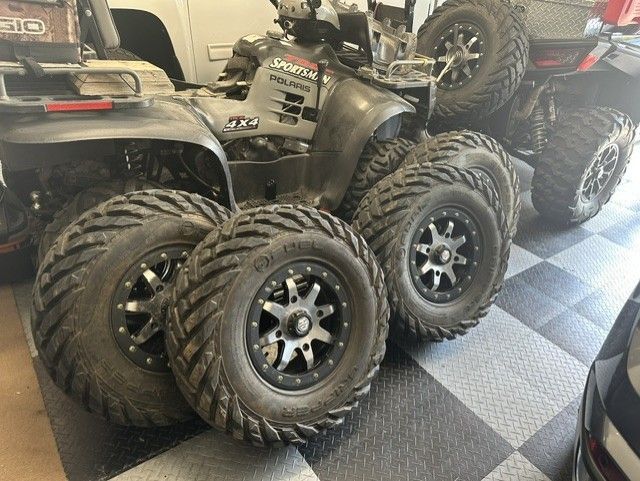 BeadLock Wheel and Tires
