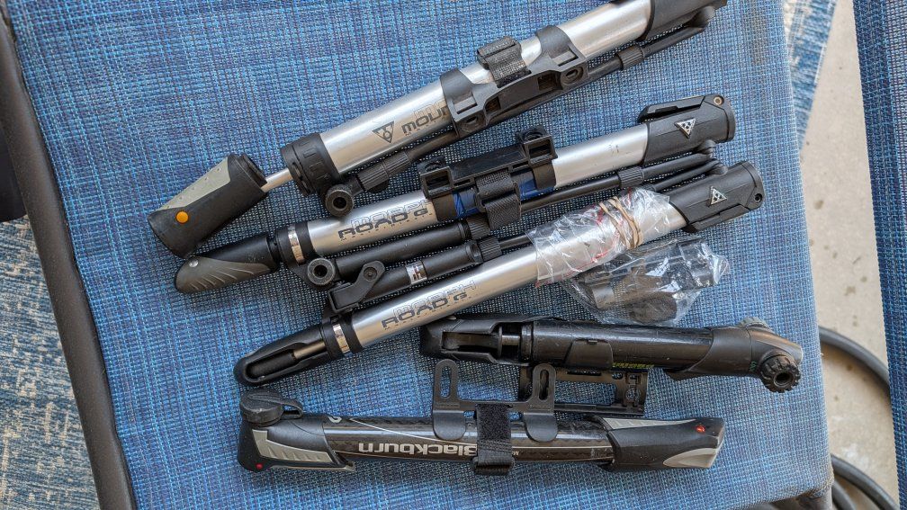 BICYCLE PUMPS
