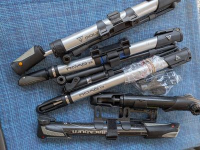BICYCLE PUMPS
