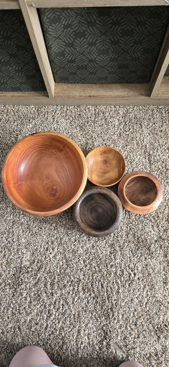 4 wooden bowls set