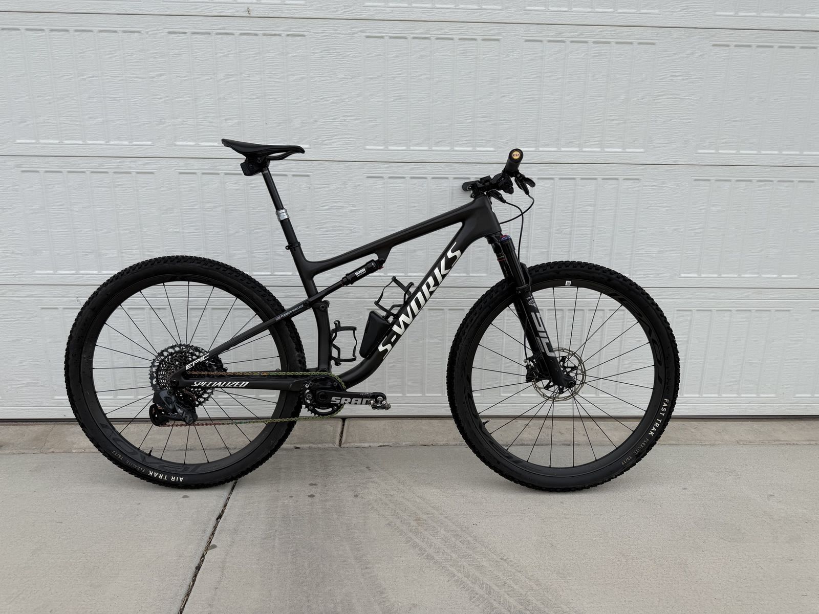 2023 S-Works Epic - Large (Raw Carbon Ultralight Frame)