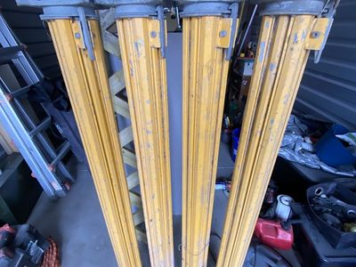 Adjustable Peri Props with support Beam