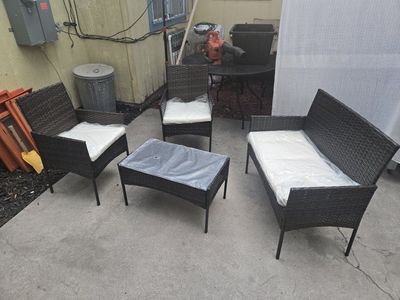 4-Piece Brown Wicker Outdoor Patio Furniture Set