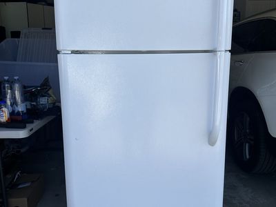 Frigidaire Freezer/Refrigerator Unit