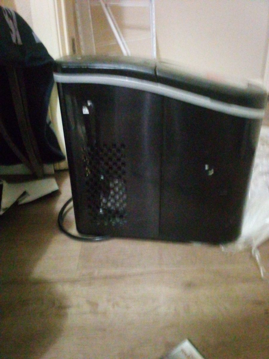 Main image 3