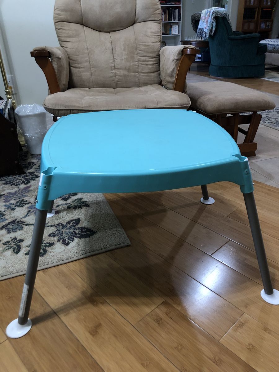 Teal Kids Table with Silver Metal Legs – 21½" x 21½"