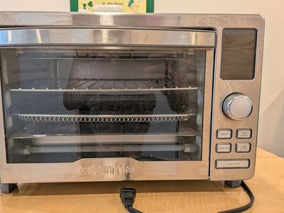 Gourmia GTF7900 14-in-1 Digital Air Fryer Toaster Oven — $45