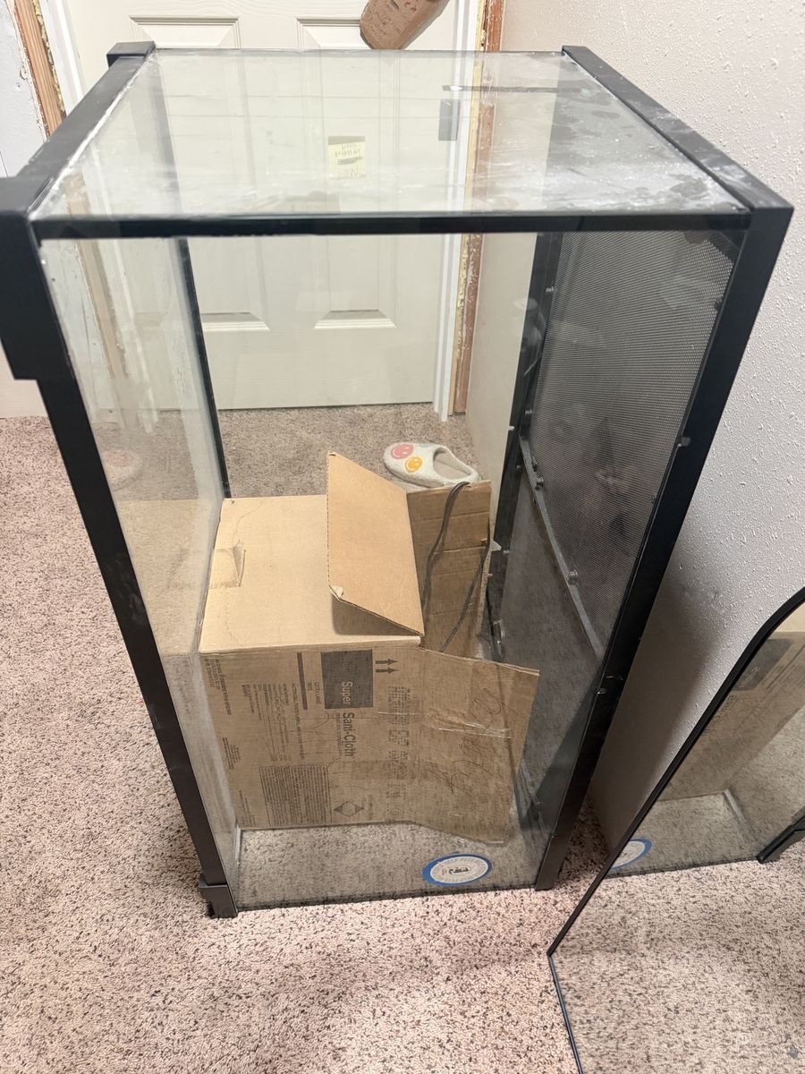 30 Gallon aquarium tank and extra