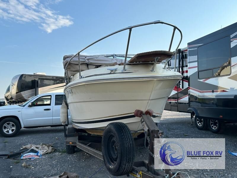 Used 1980 Sea Ray Sundancer 225