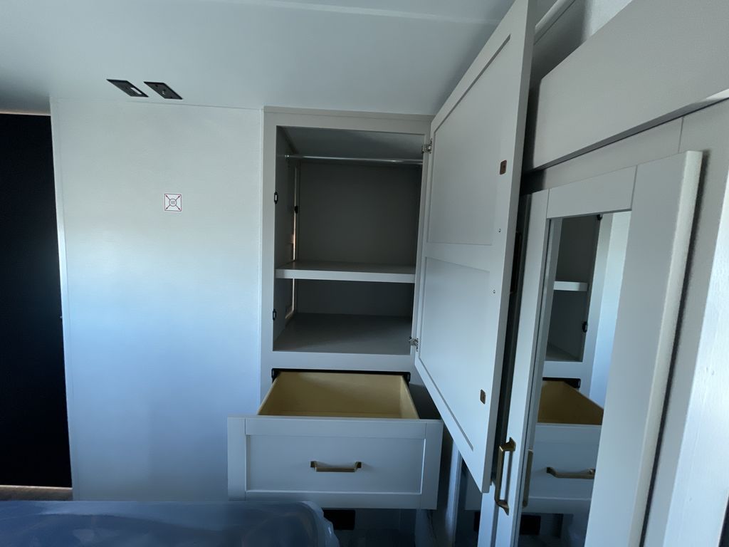 Main image 45