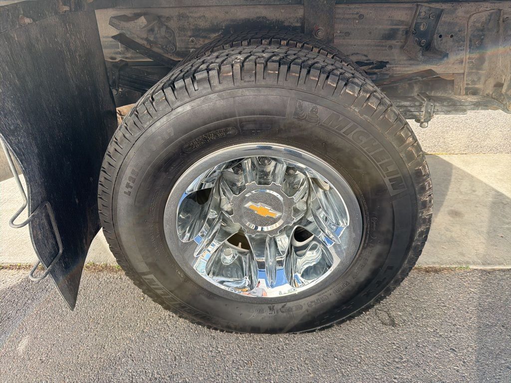 Main image 44