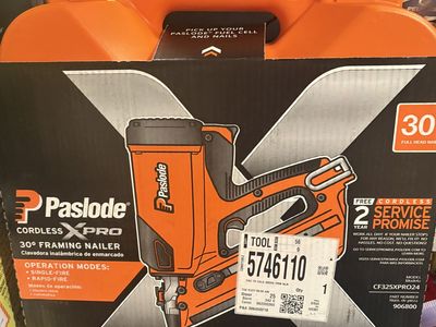 NEW Paslode XPRO 3-1/4-in 30 -Degree Cordless Roundhead Framing Nailer Kit