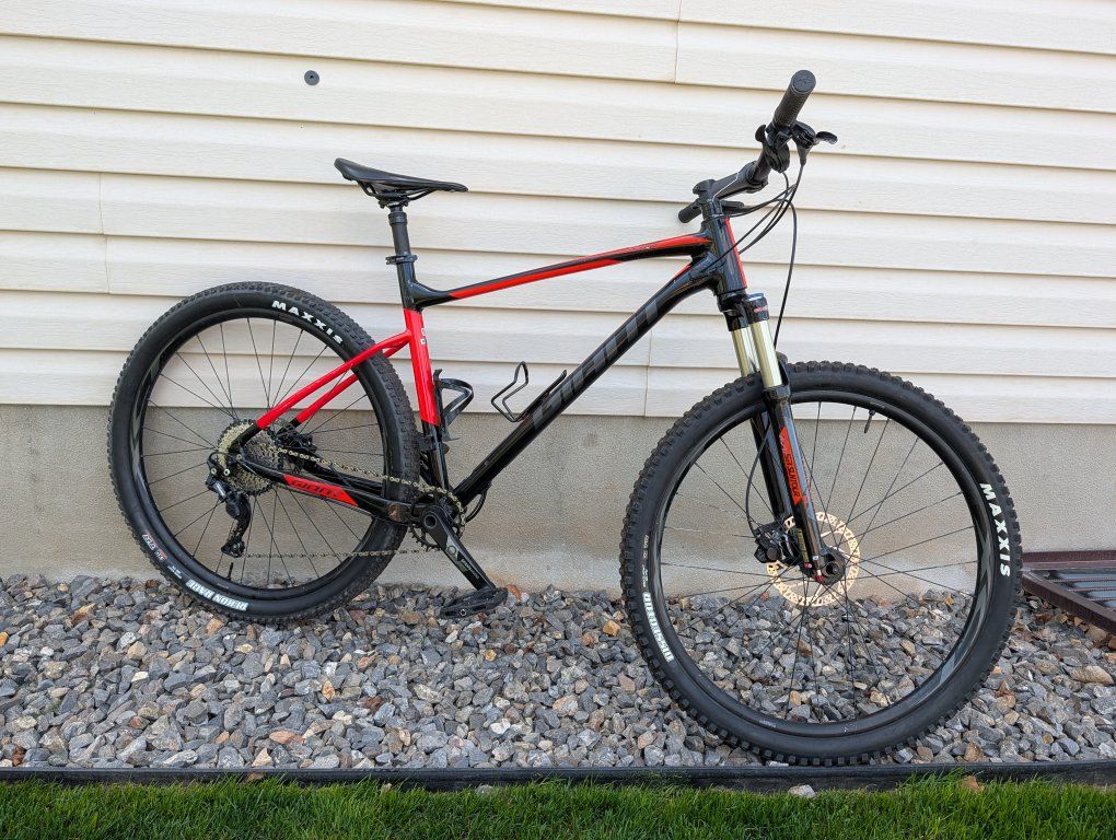 XL Giant Fathom 2 Mountain Bike
