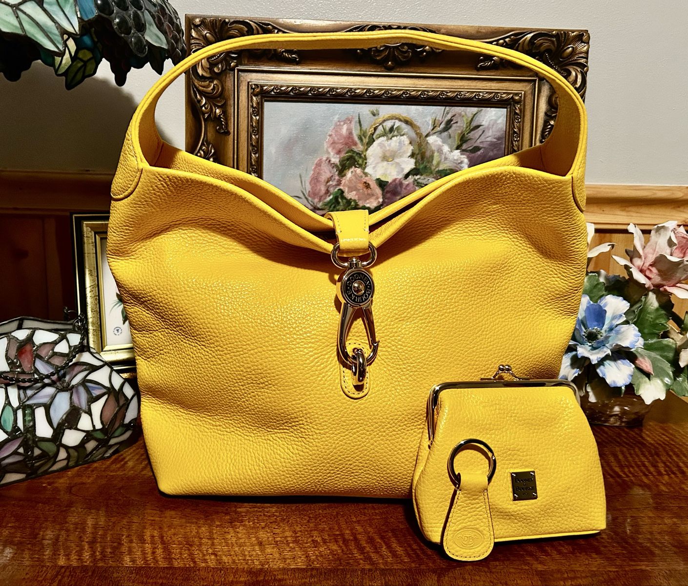 Dooney & Bourke