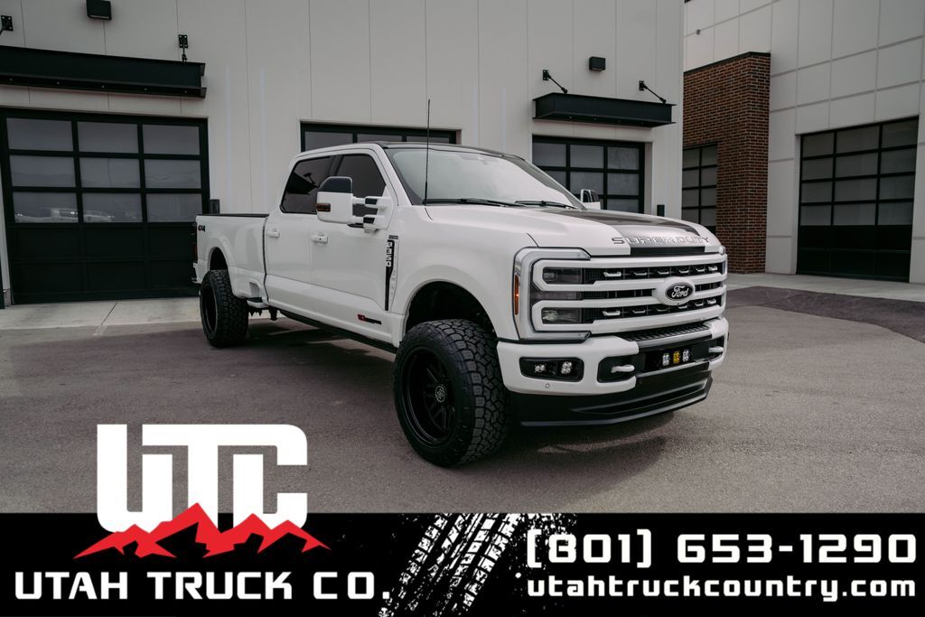2024 Ford F-350 Super Duty Platinum