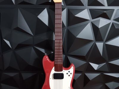 Xbox 360 Rock Band 3 Fender Mustang Stratocaster Guitar Controller 98563 RB3. Tested. Excellent Conditions!