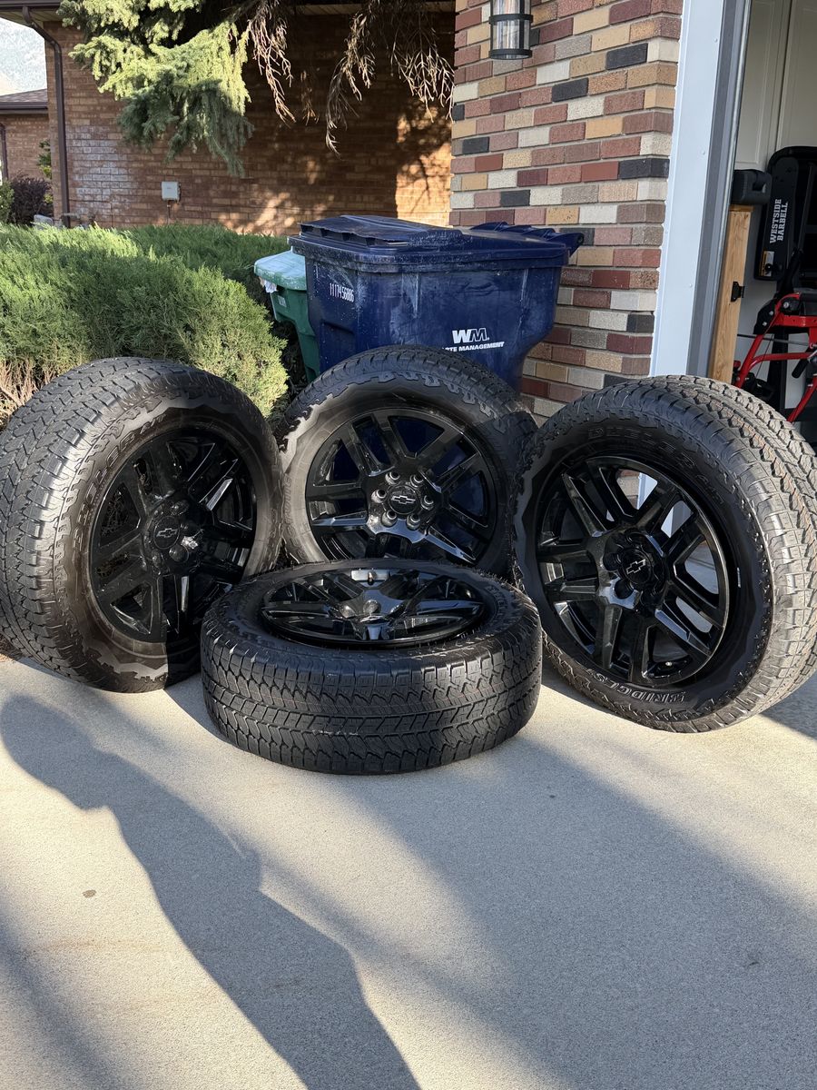 OEM 20" Alloy Wheels + Bridgestone Dueler 275/60R20 Tires – 2026 Silverado Take-Offs – 5 Miles – BRAND NEW - $1,600 OBO