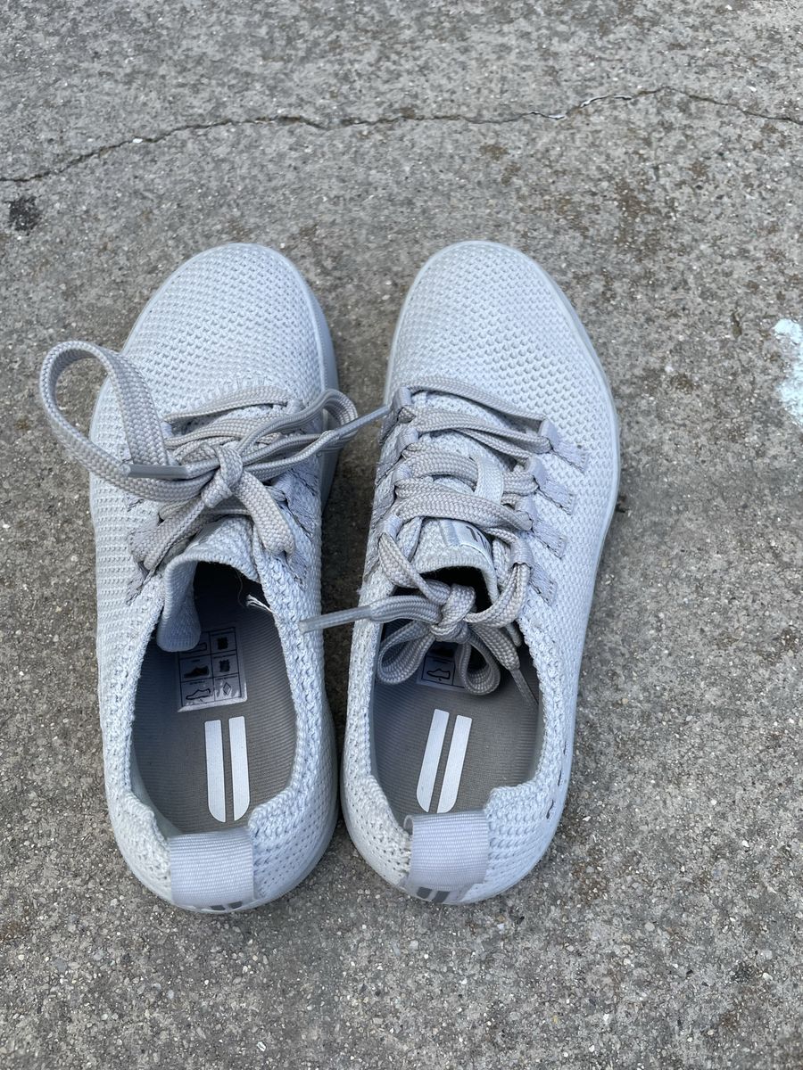 No Bull weight lifting shoes size 7.5 women’s