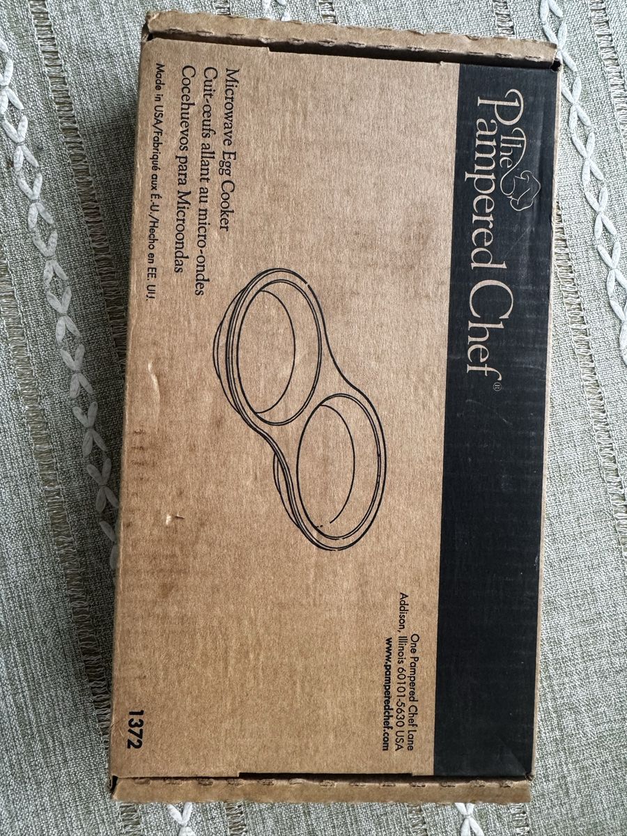 Pampered Chef Microwave Egg Maker