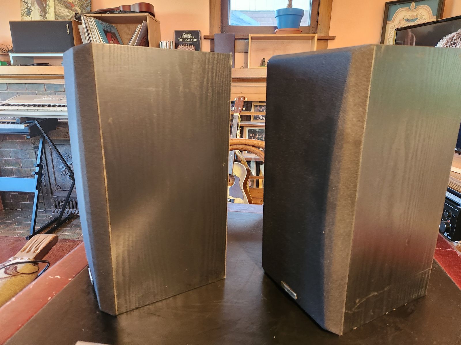 Main image 3