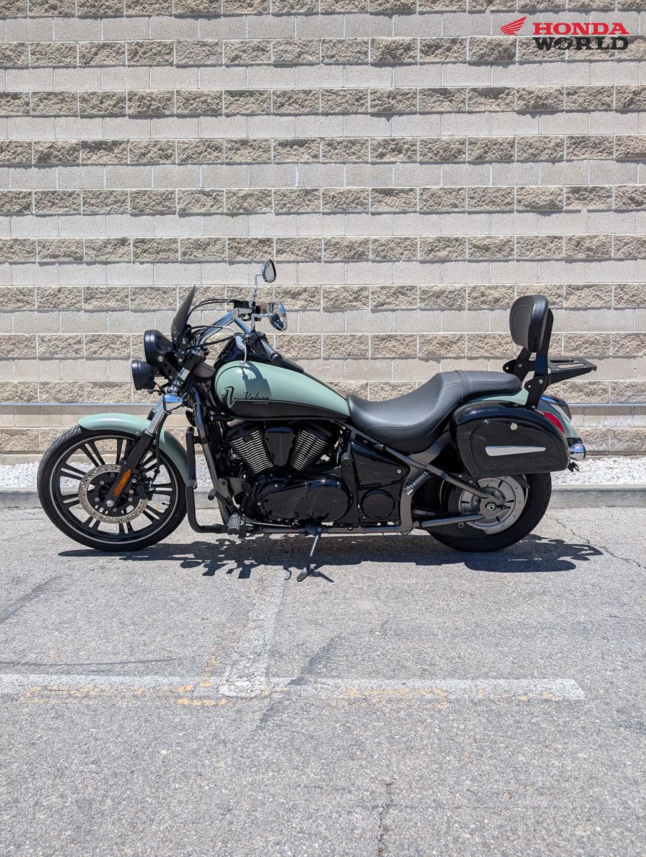 2023 Kawasaki Vulcan 900 Classic