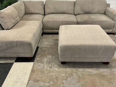 COSTCO RAYLIN FABRIC SECTIONAL W/ OTTOMAN!!