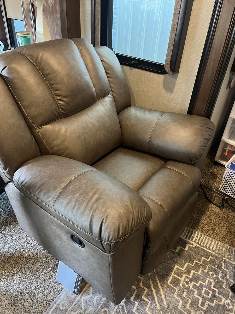 Lazy Boy Recliners