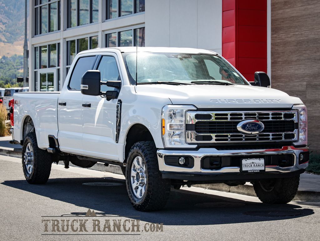 2023 Ford F-350 XLT