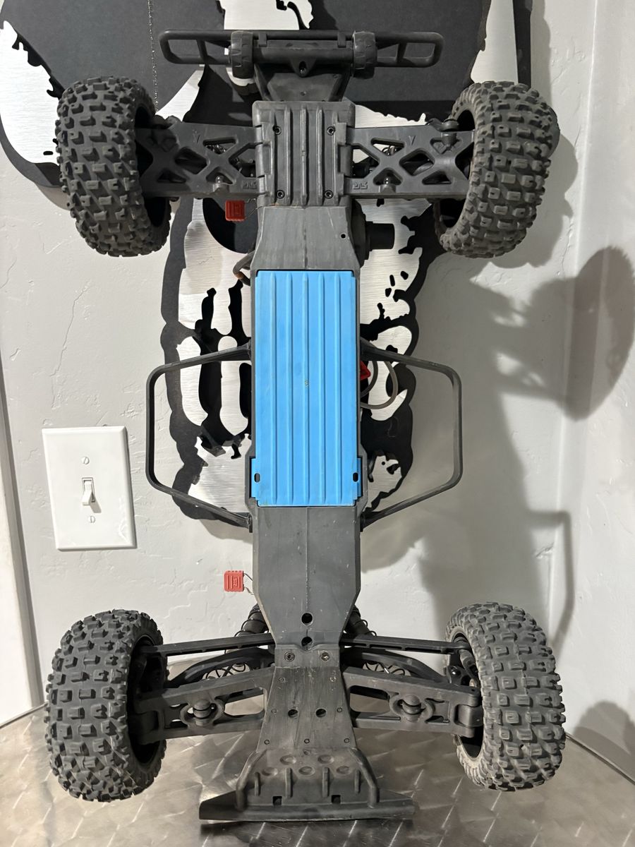 Main image 7