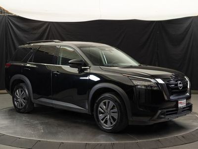 2024 Nissan Pathfinder SV