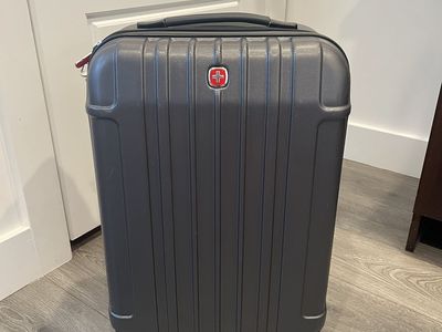 SwissGear Hardside Carry-On Suitcase