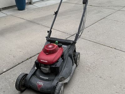 Honda HRX 217 lawn mower