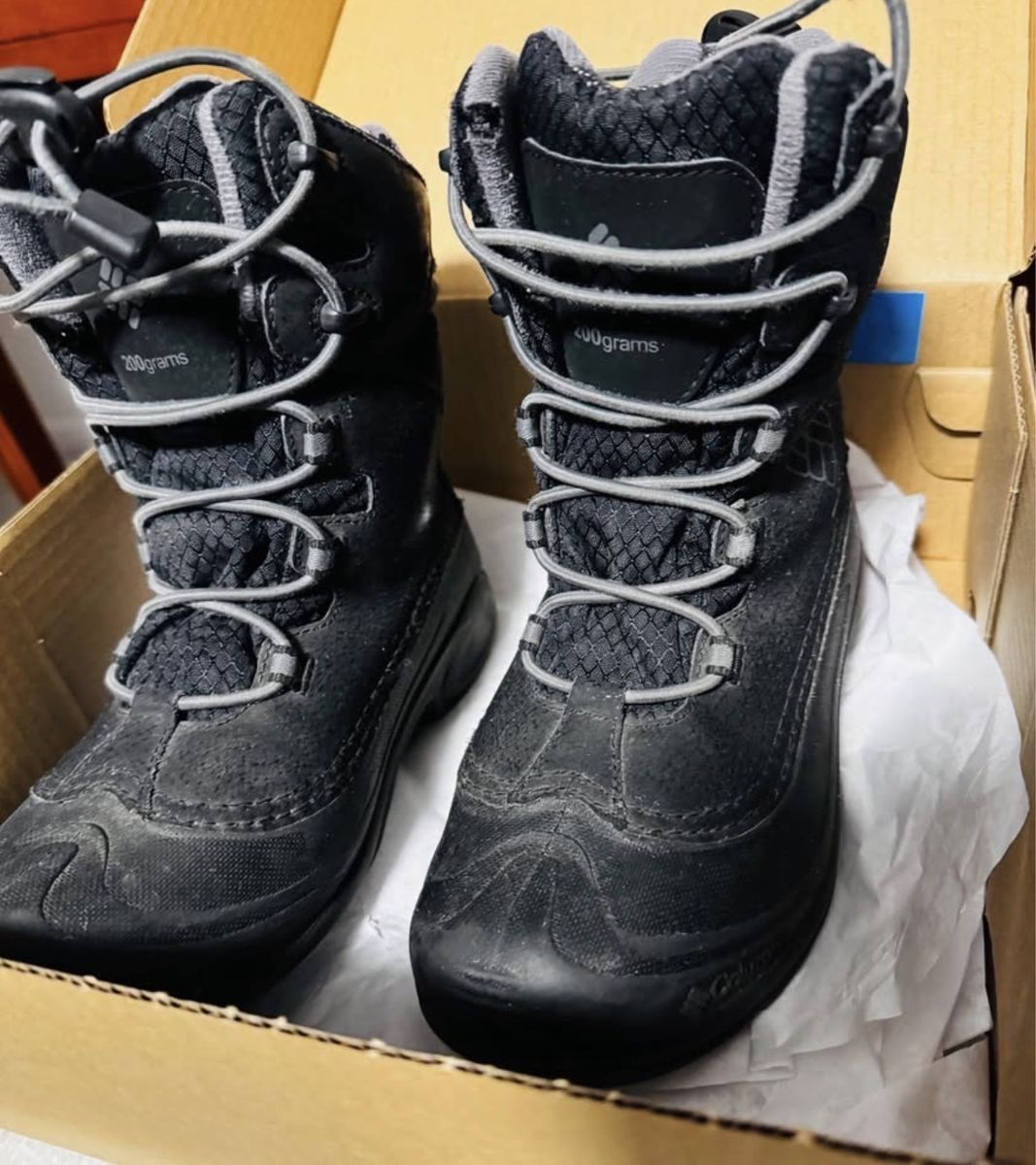 Columbia youth arctic trip boots size 4