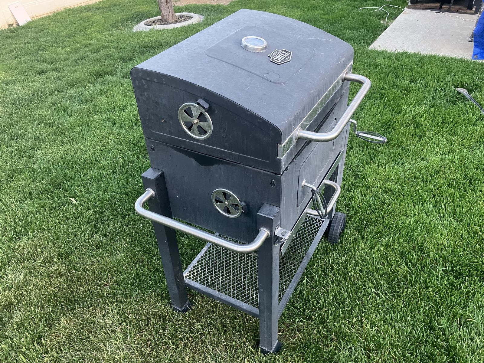 Charcoal BBQ/Smoker