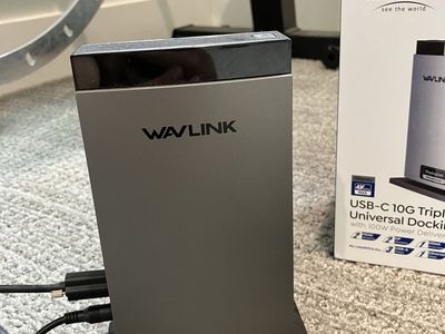 Wavlink USB-C 10G Triple 4K Display Universal Docking Station never used
