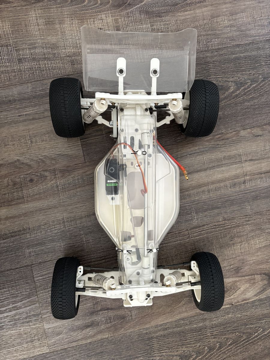 Tamiya Dark Impact White Special Edition