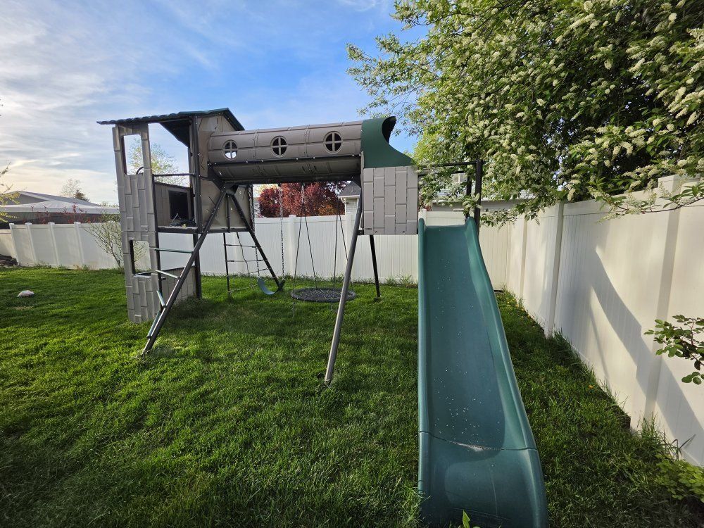 Lifetime Adventure Tunnel Playset/Swingset/Playgro