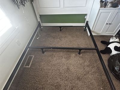 Whate Queen Headboard And Frame