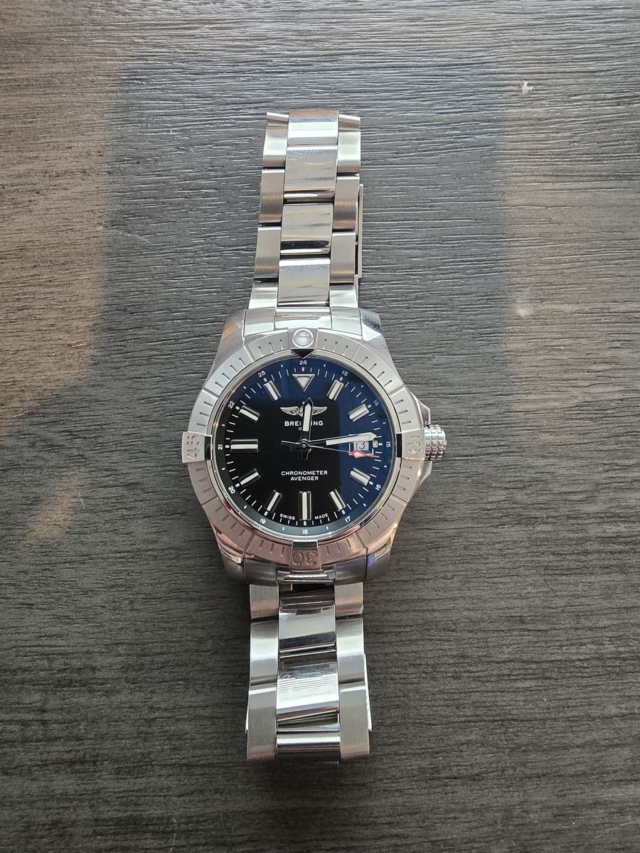 Breitling Avenger 43mm