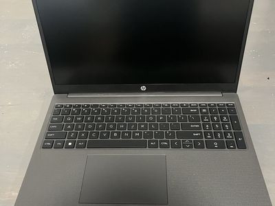 New HP Laptop With Wireless Mouse