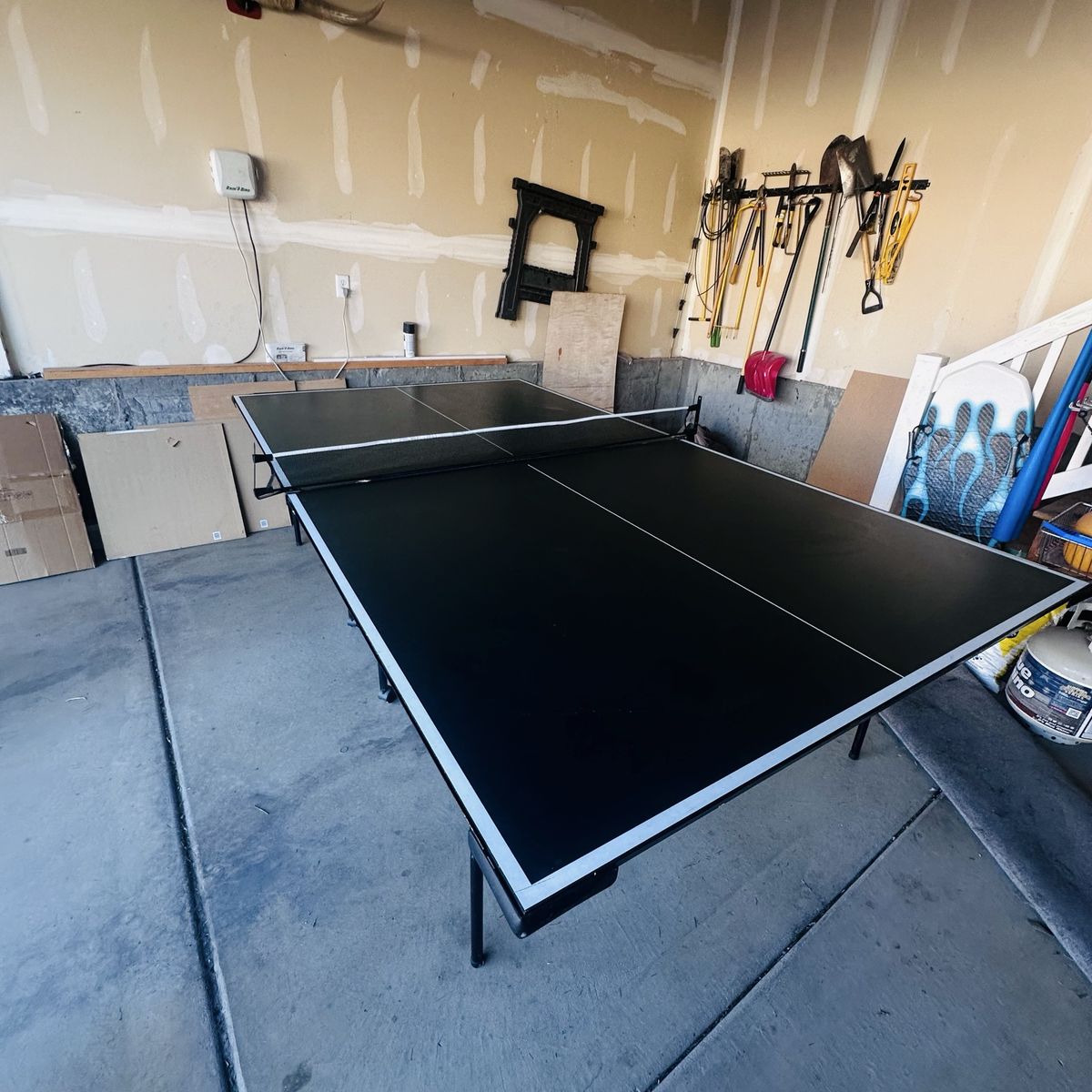 Black Folding Ping Pong Table (No Paddles or Balls) - Excellent Condition