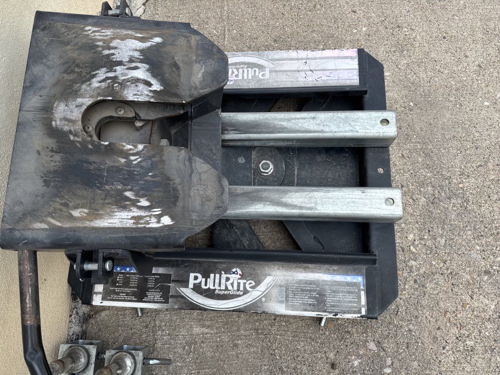 PullRite SuperGlide 4100 Fifth Wheel Hitch and Accessories