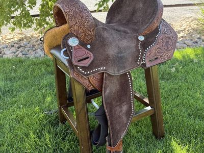 Barrel Saddle