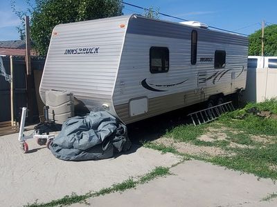 2013 RV trailer 27 foot long
