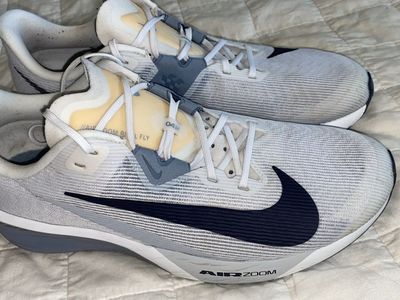 Nike Air zoom rival fly mens size 11.5