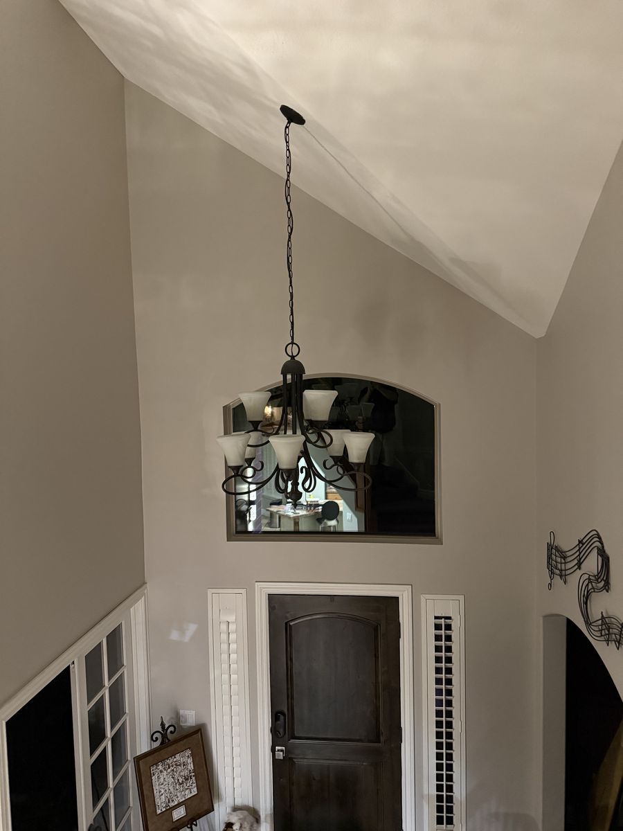 Elegant oil rubbed bronze Chandelier - 9-Light Frosted Glass Shades, Classic Design