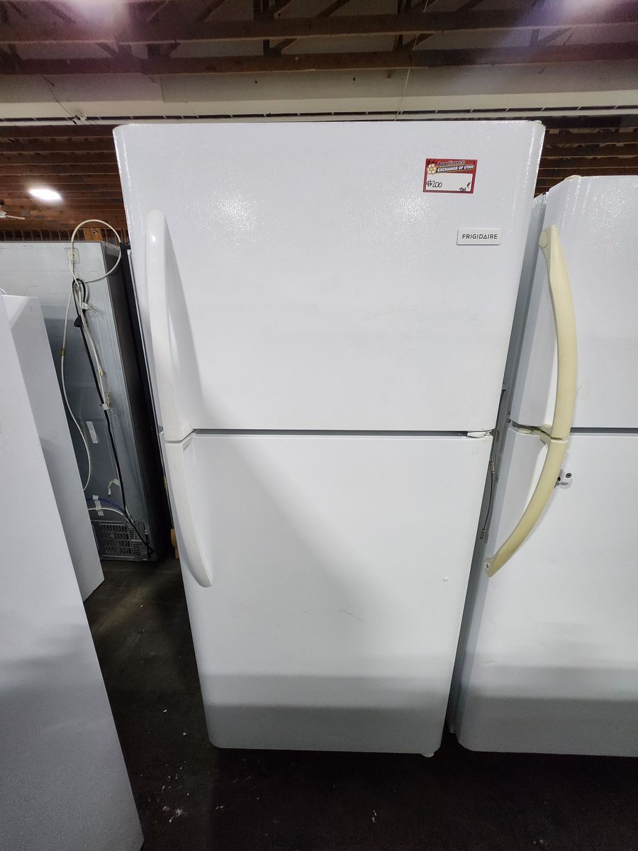 Frigidaire White Top Freezer Refrigerator