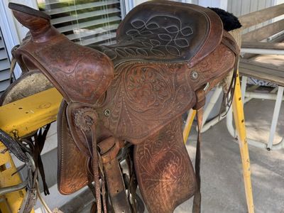 Saddle