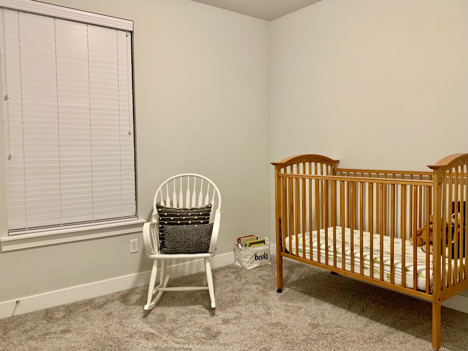 Main image 6